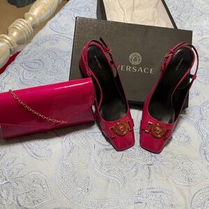 NEW Versace Shoes with matching purse sz 6.5-7
